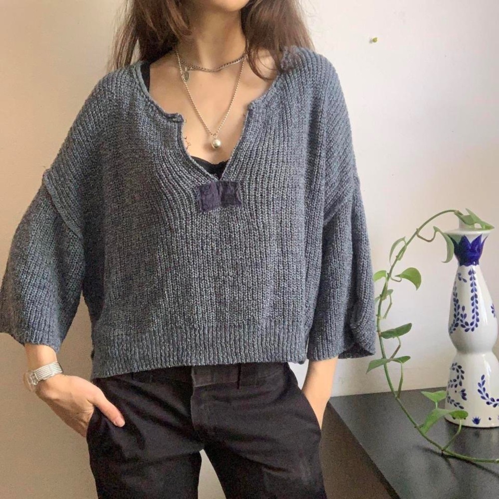 BLUE FREE PEOPLE SWEATER